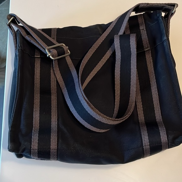 Hermes Four Toe Bassas Bag Shoulder Unisex COA included - Picture 2 of 14